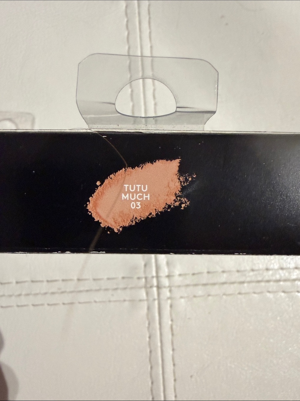 Fenty Beauty Demi'Glow Highlighter - Pale Pink & Black Box - Picture 3 of 5